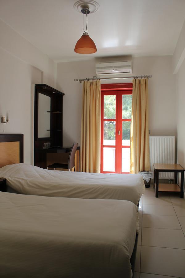Aposperides Hotel Livadi  Exteriér fotografie
